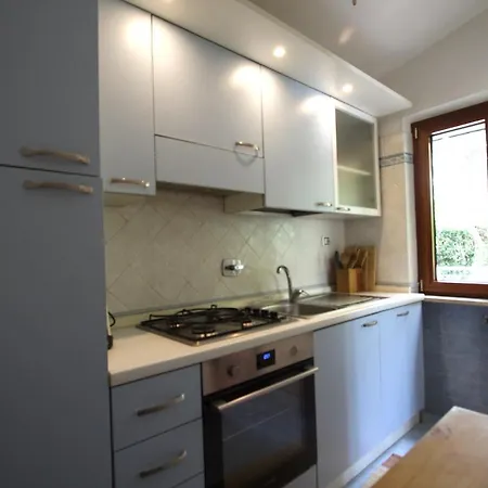 Appia Antica 1br With Swimming Pool