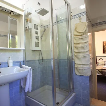 Appia Antica 1br With Swimming Pool アパート ローマ